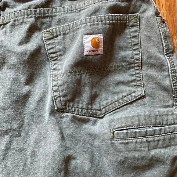 Carhartt army green men’s shorts size 38 - Picture 5 of 6